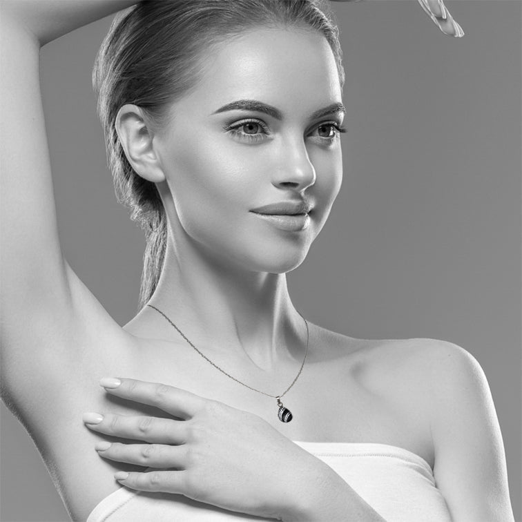 FABRIANNE SILVER AND BLACK XS DROP PENDANT ON A CHAIN NECKLACE - SD439S - on Satchel