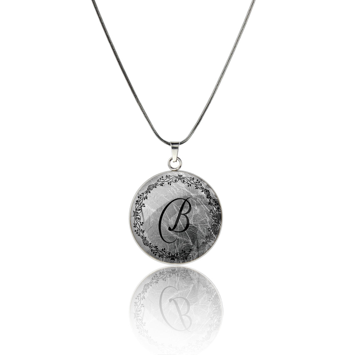 INITIAL CIRCLE PENDANT ON A CHAIN NECKLACE - MFY96S - on Satchel