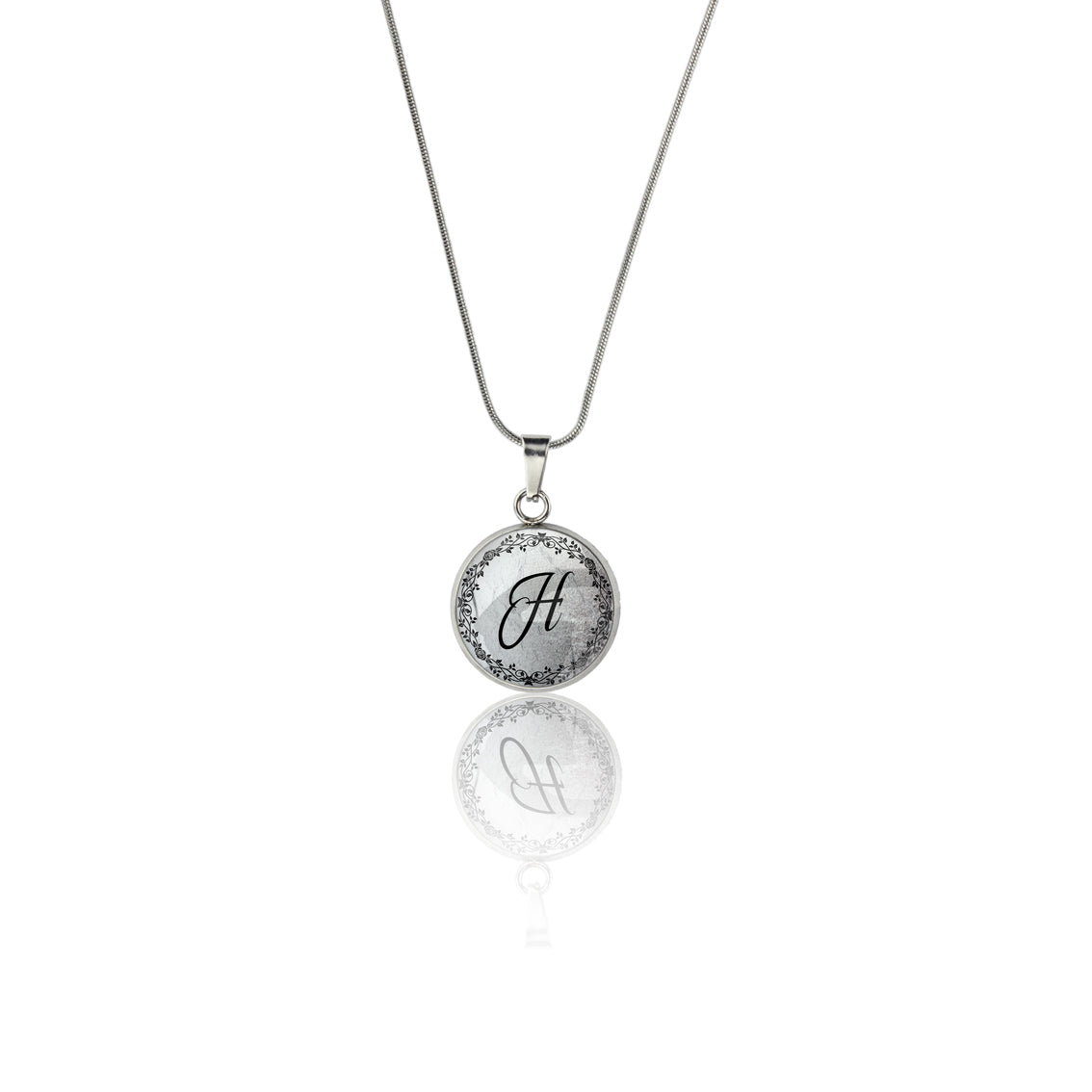 INITIAL XS CIRCLE PENDANT ON A CHAIN NECKLACE - MFY95S - on Satchel