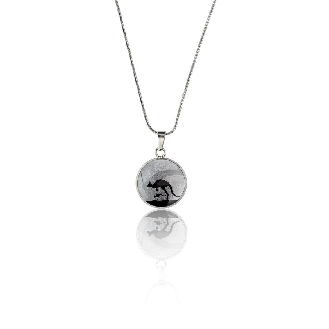KANGAROO XS CIRCLE PENDANT ON A CHAIN NECKLACE - MFY139 - in Circle Box