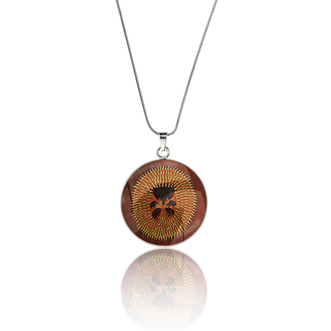 KATHLEEN ECHIDNA CIRCLE PENDANT ON A CHAIN NECKLACE - M154S - on Satchel
