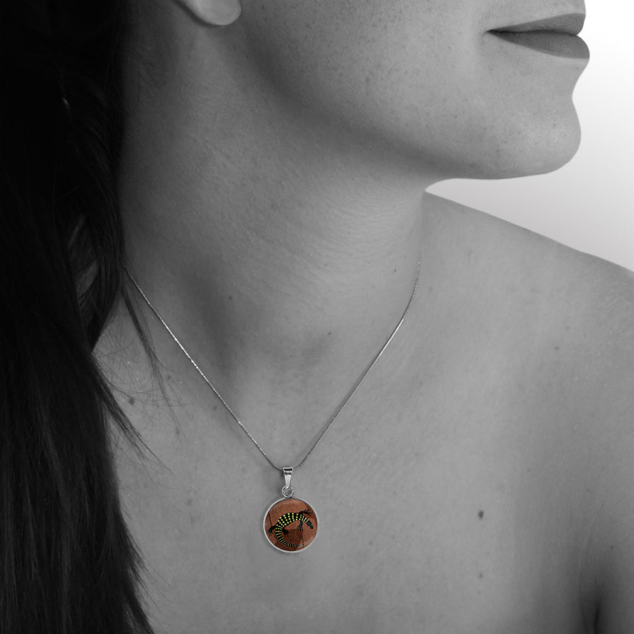 KATHLEEN GOANNA XS CIRCLE PENDANT ON A CHAIN NECKLACE - M158 - in Circle Box