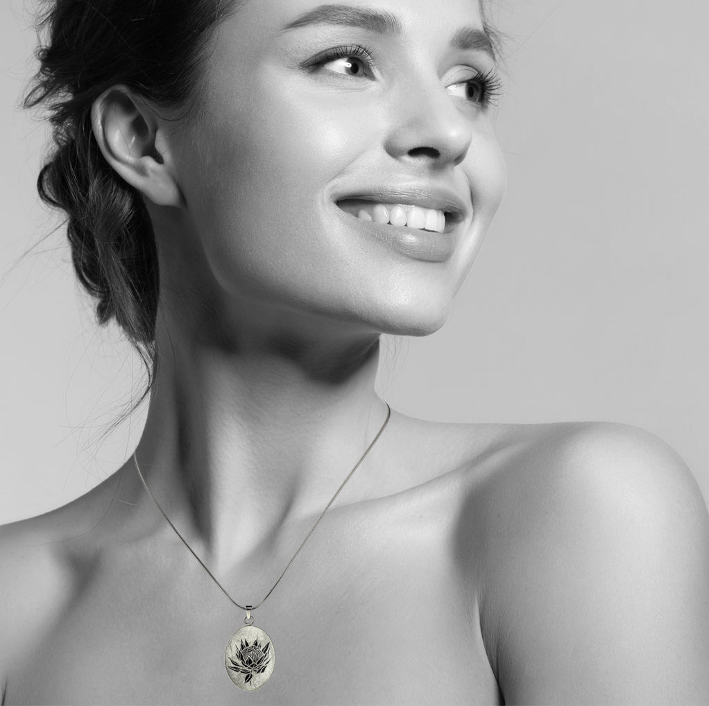 AUSTRALIAN NATIVE FLORA - PROTEA SUGARBUSH OVAL CIRCLE PENDANT ON A CHAIN NECKLACE - D926S - on Satchel