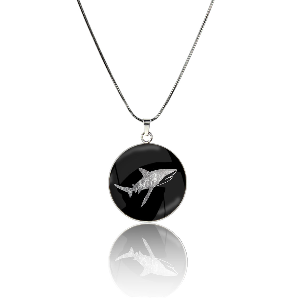 SHARK CIRCLE PENDANT ON A CHAIN NECKLACE - MFY273S - on Satchel