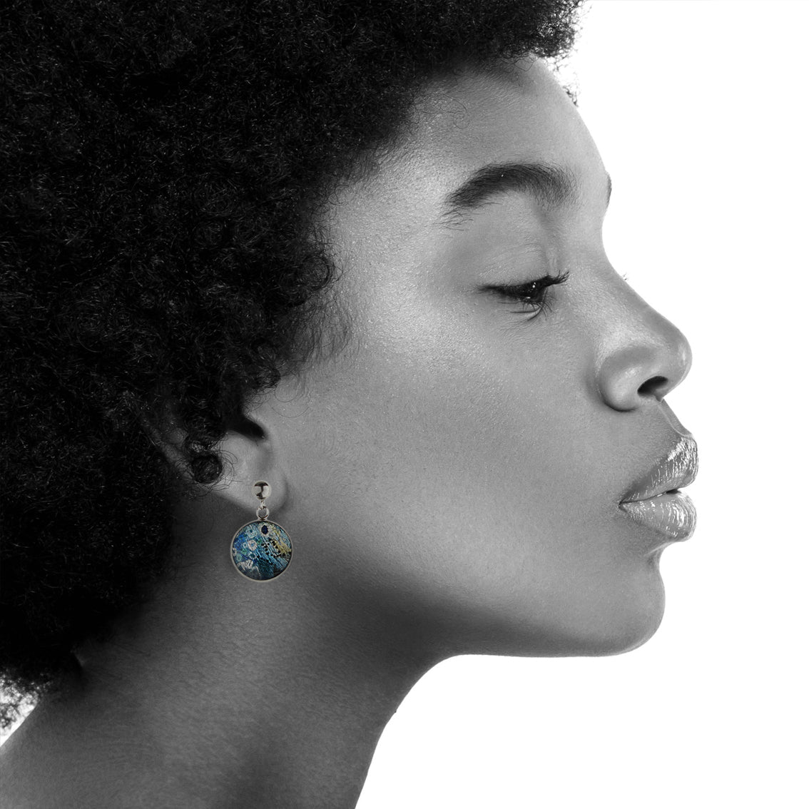 DANDLE DROP BRUSH CIRCLE BLUE EARRINGS - SD150S - on Satchel