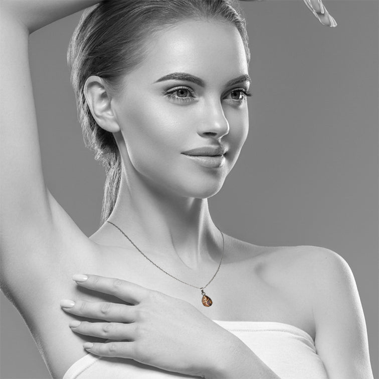 TESS ORANGE XS DROP PENDANT ON A CHAIN NECKLACE - SD421S - on Satchel