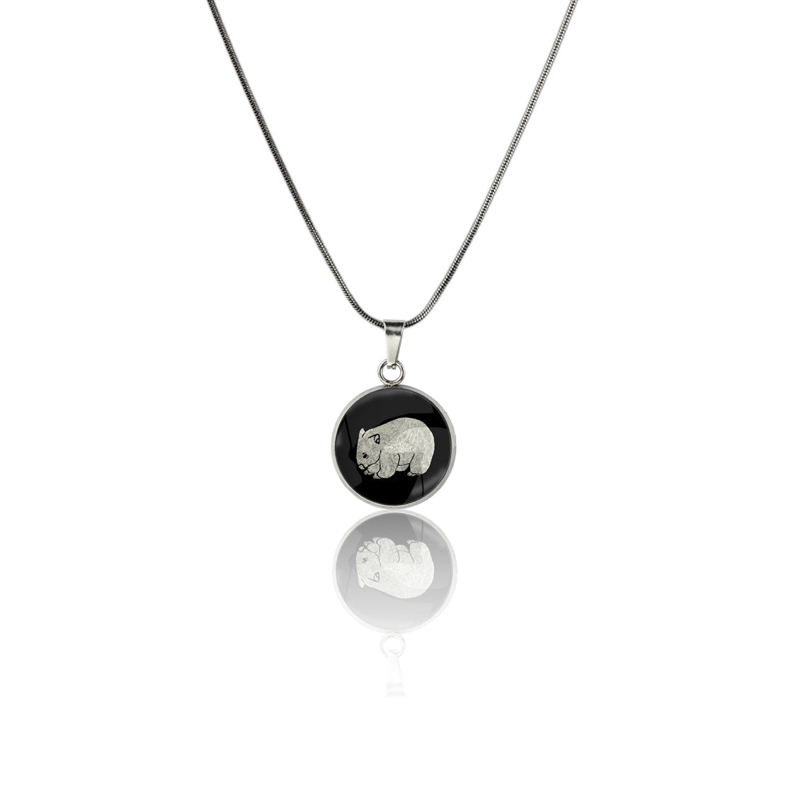 WOMBAT XS CIRCLE PENDANT ON A CHAIN NECKLACE - MFY248S - on Satchel