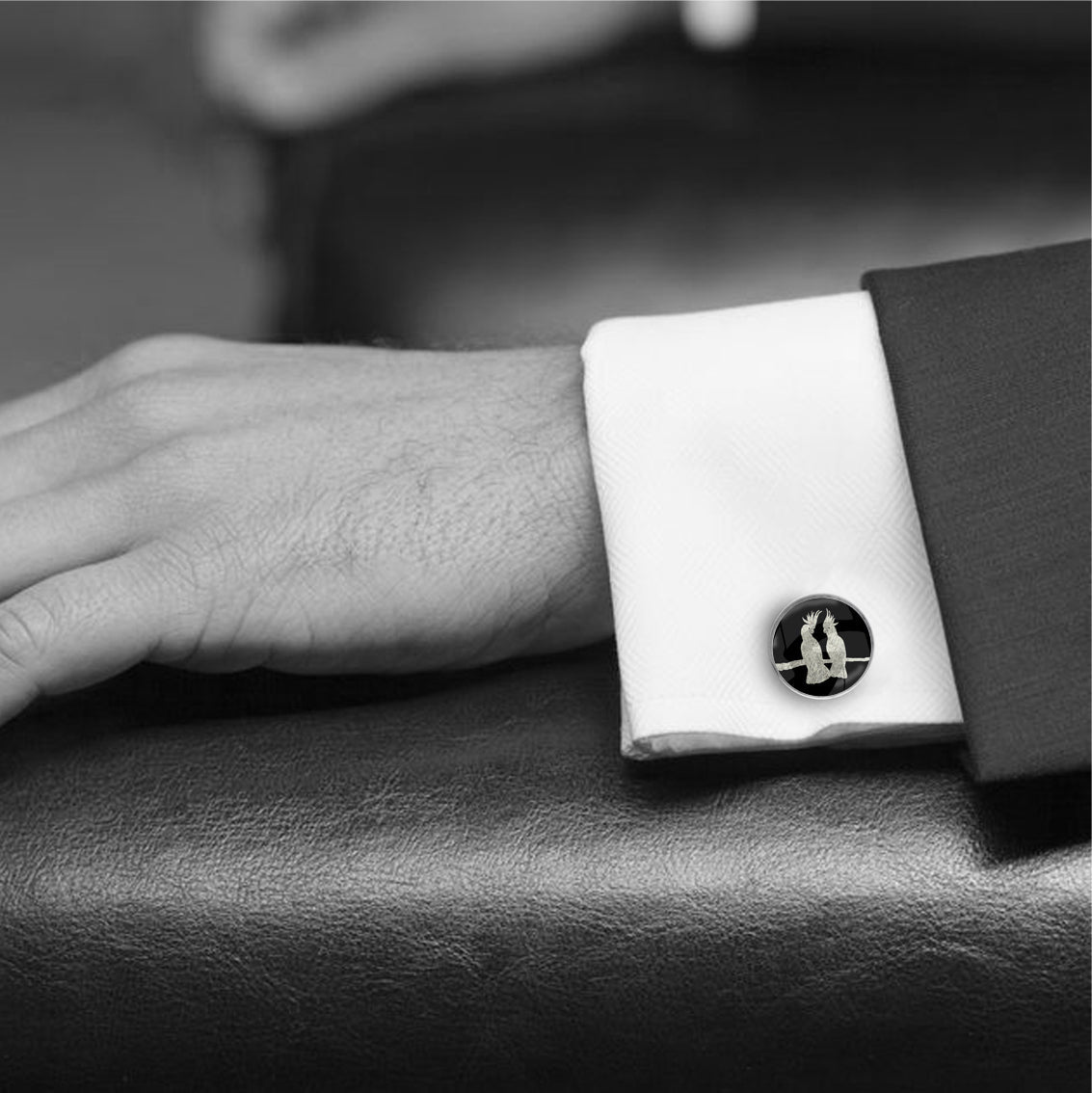 COCKATOO COUPLE CIRCLE ELEGANT CUFFLINKS - MFY226