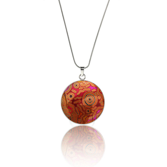 BESS CORAL PINK CIRCLE PENDANT ON A CHAIN NECKLACE - M080S - on Satchel