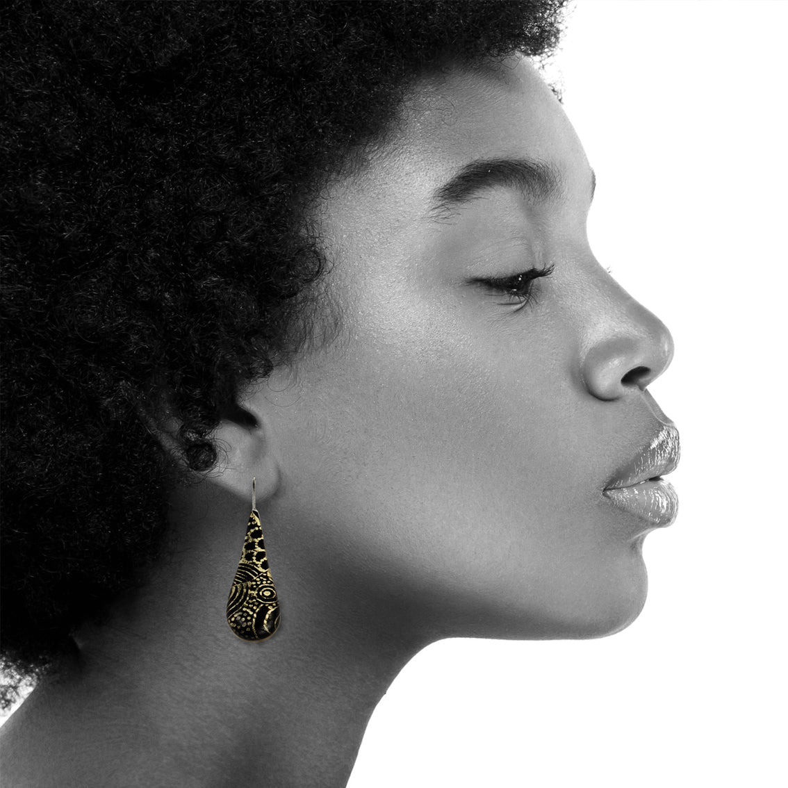 DANDLE DROP ELSIE LARGE GOLD AND BLACK EARRINGS - SD219