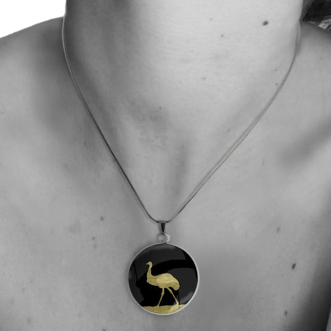 EMU CIRCLE PENDANT ON A CHAIN NECKLACE - MFY220S - on Satchel