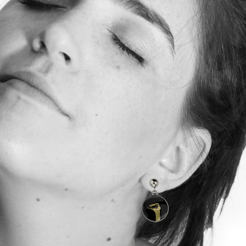 EMU CLOSE-UP DANGLE DROP CIRCLE EARRINGS - MFY217S - on Satchel