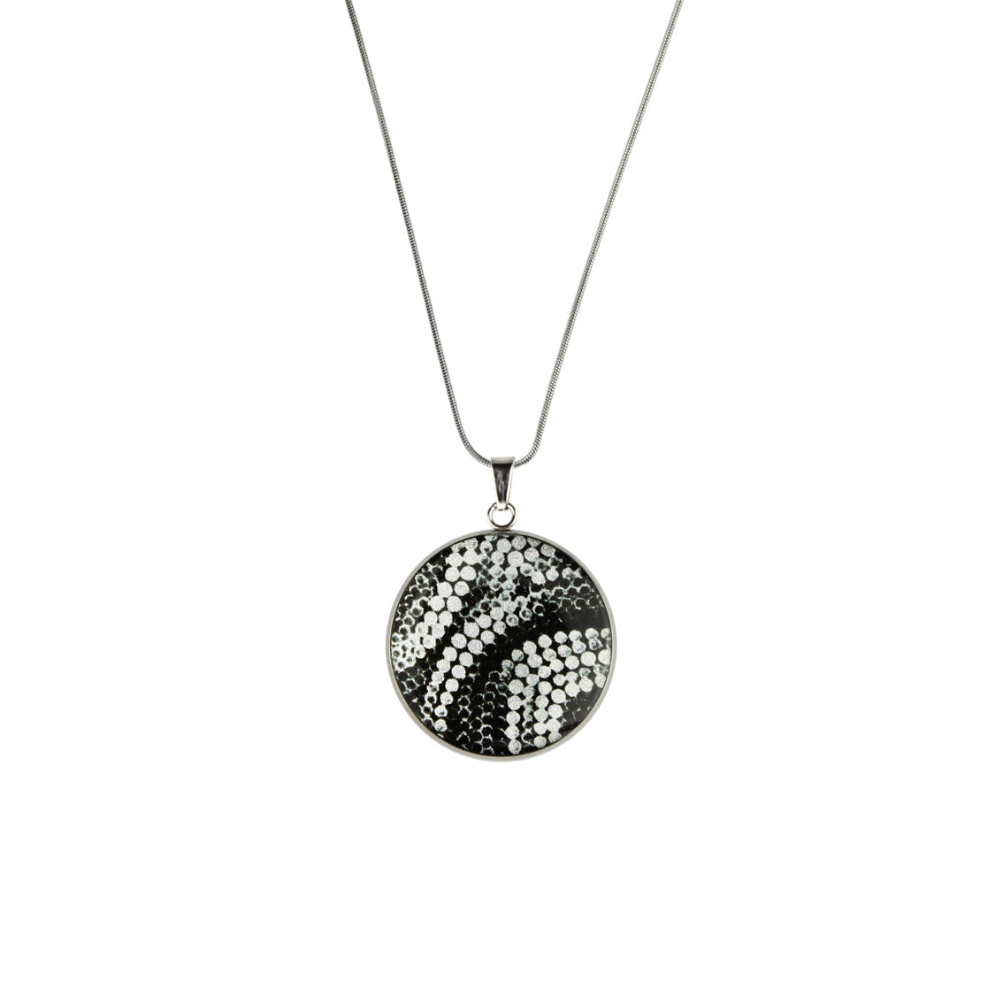 FABRIANNE SILVER AND BLACK CIRCLE PENDANT ON A CHAIN NECKLACE - SD351S - on Satchel