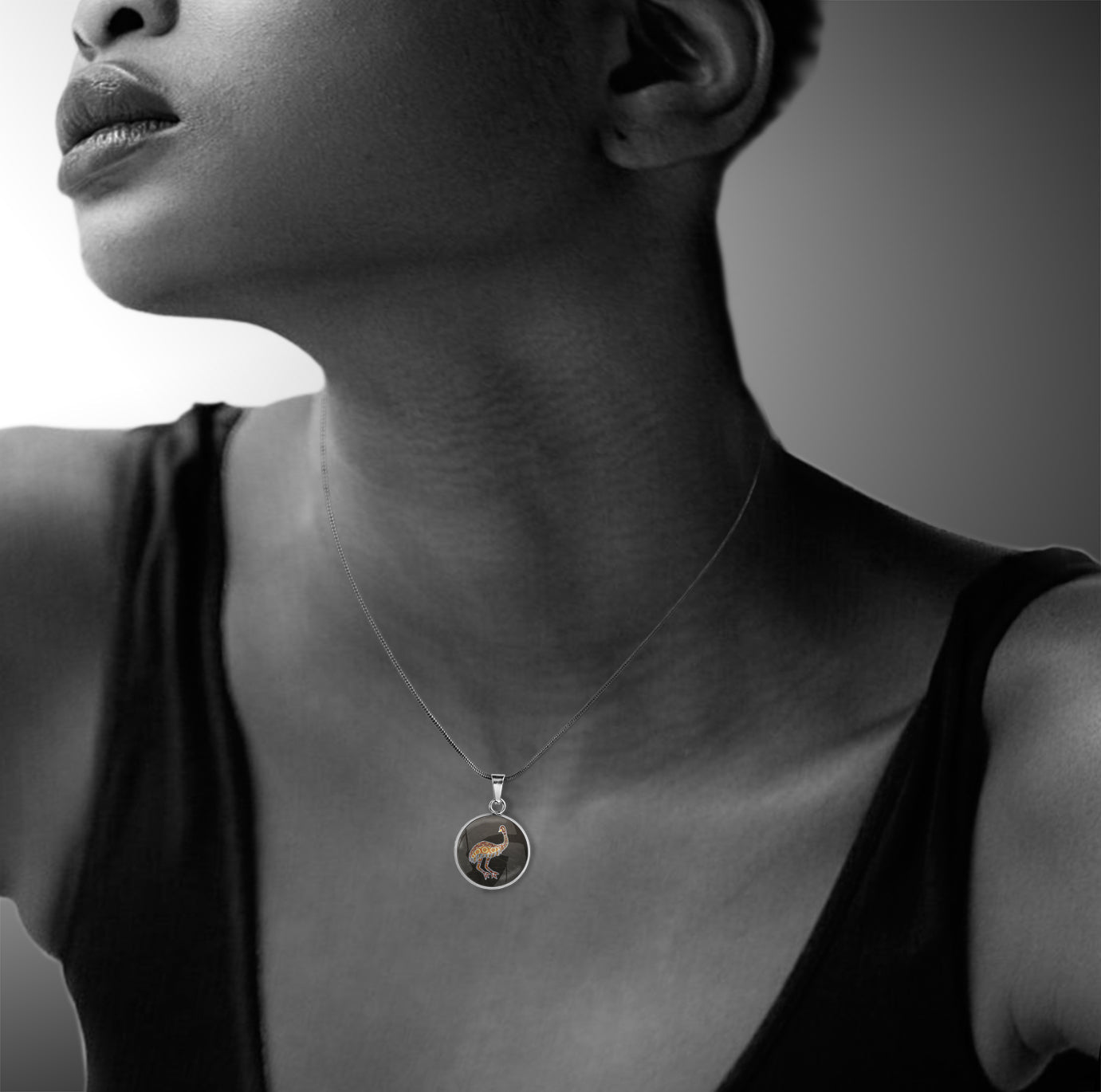 GAVIN EMU XS CIRCLE PENDANT ON A CHAIN NECKLACE - M137S - on Satchel