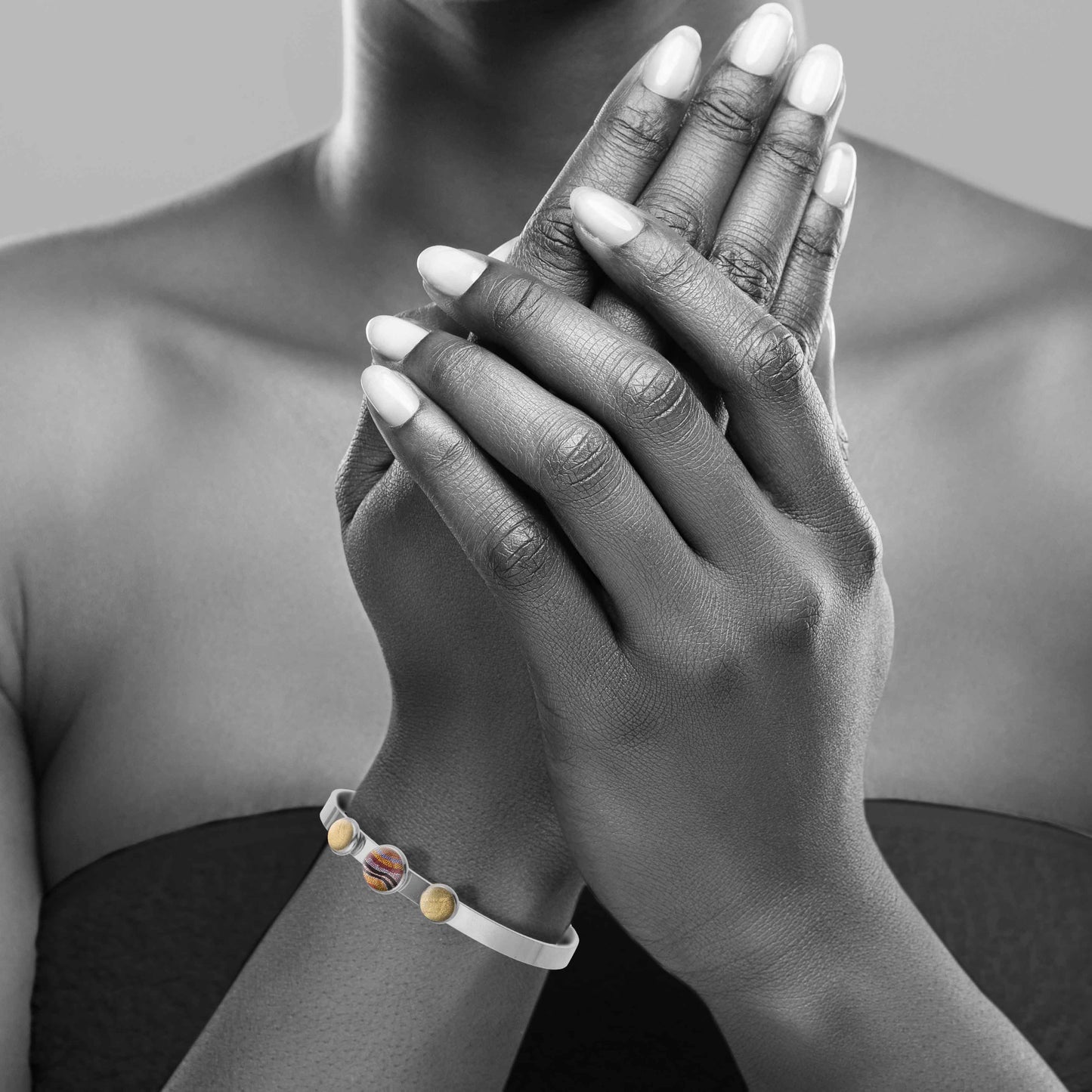 STAR ORANGE ADJUSTABLE OPEN BANGLE - B144
